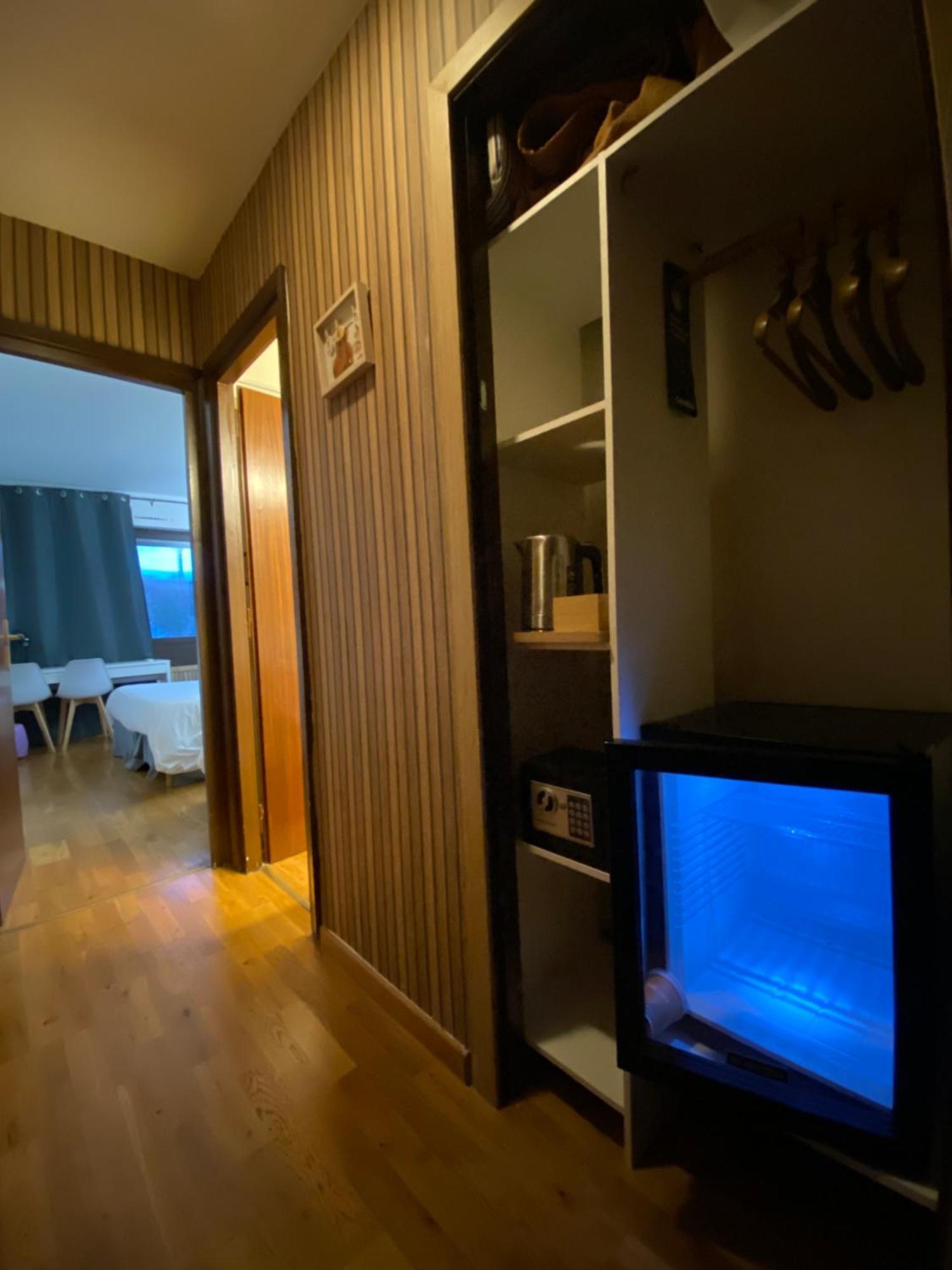 Savoie Hotel Aux Portes De Geneve Saint-Julien-en-Genevois Buitenkant foto