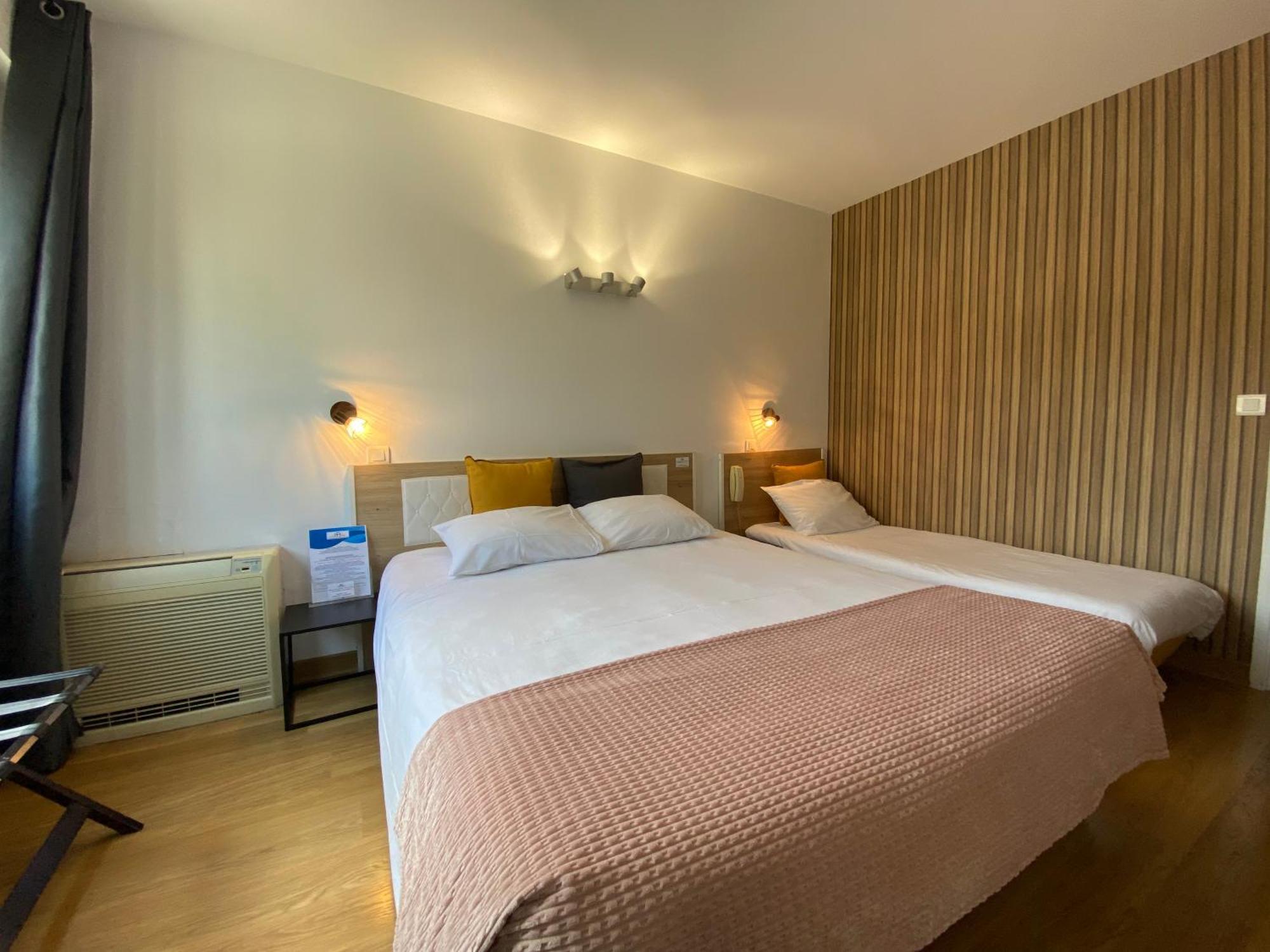 Savoie Hotel Aux Portes De Geneve Saint-Julien-en-Genevois Buitenkant foto