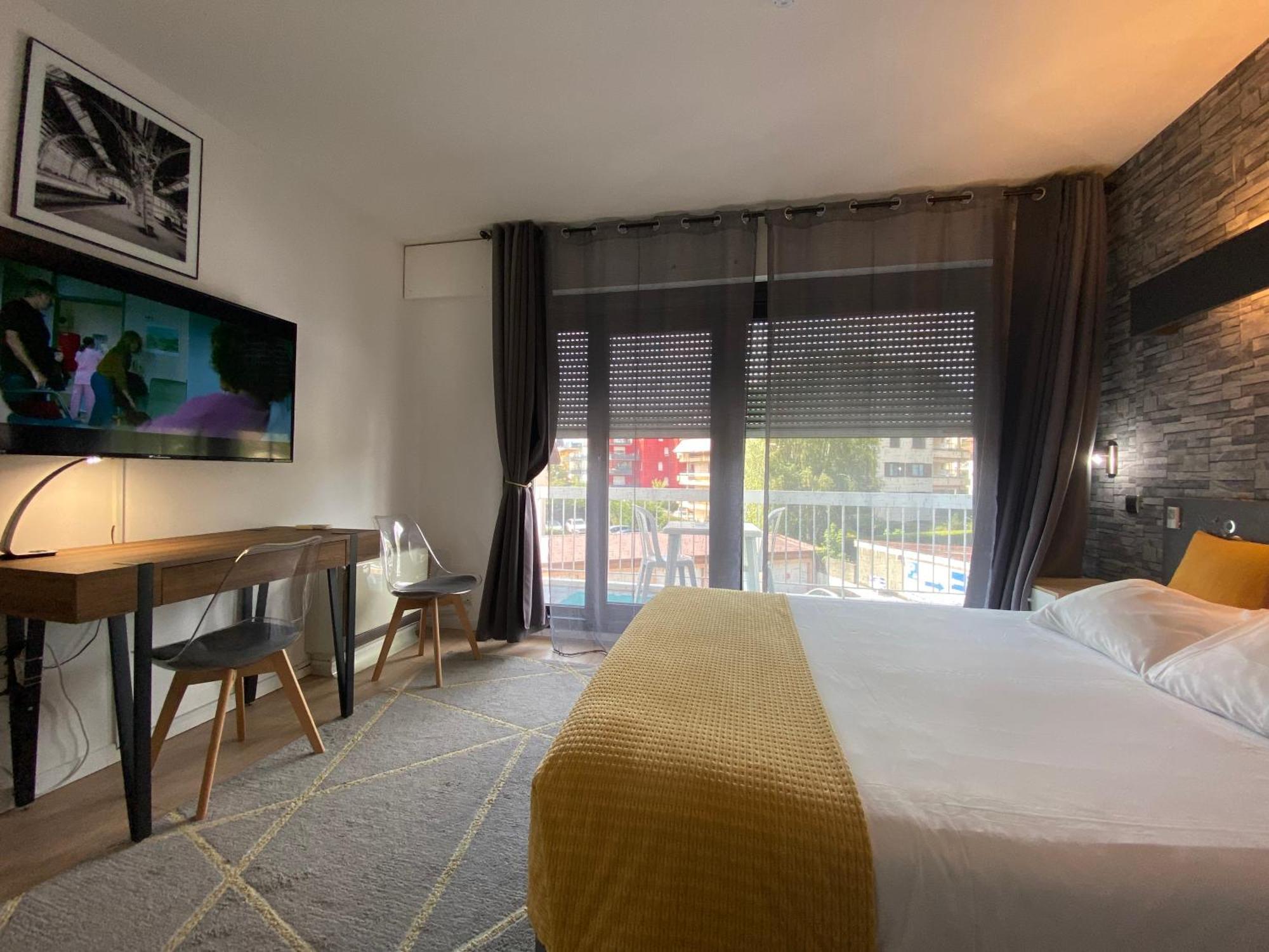 Savoie Hotel Aux Portes De Geneve Saint-Julien-en-Genevois Buitenkant foto