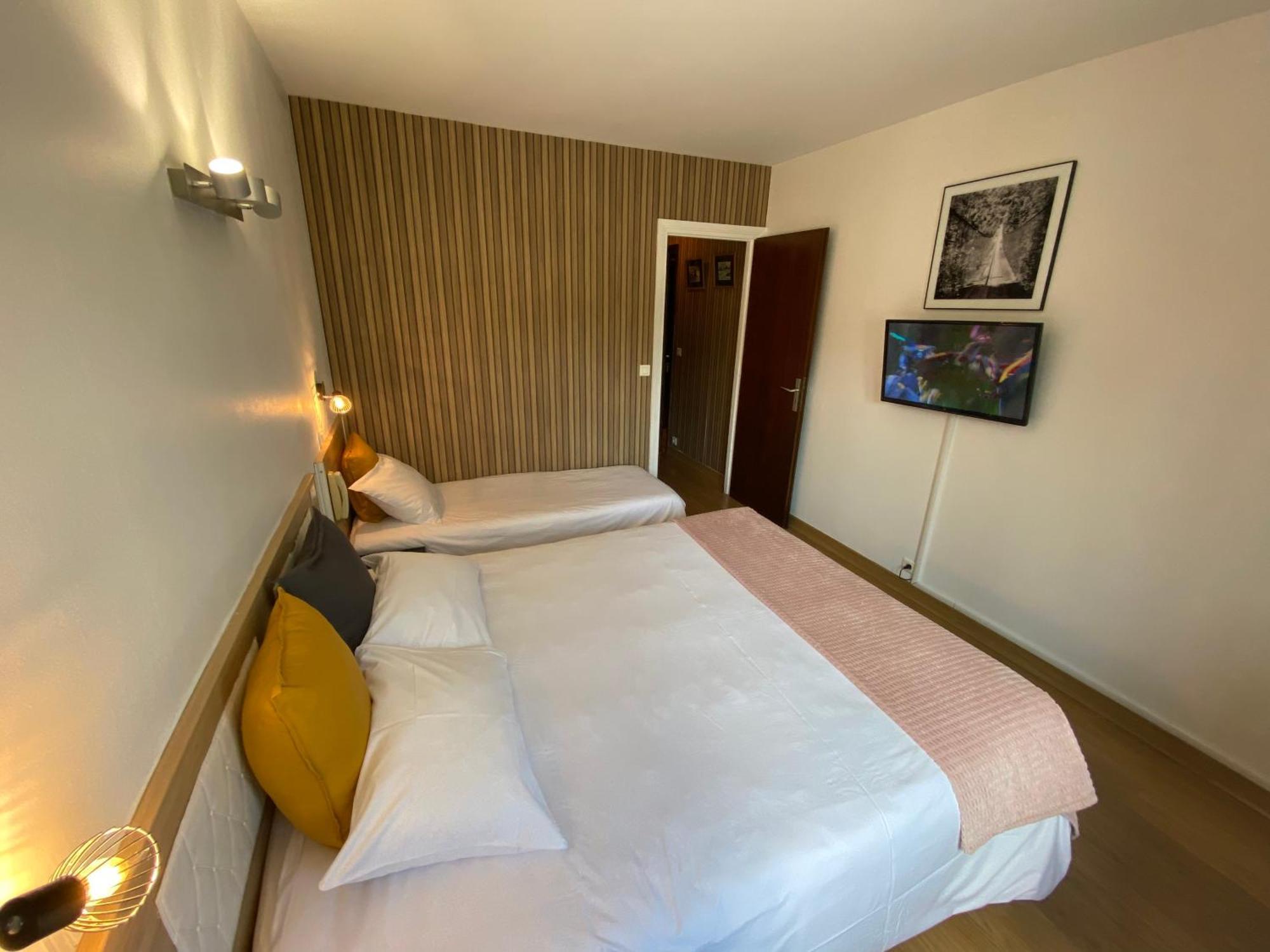 Savoie Hotel Aux Portes De Geneve Saint-Julien-en-Genevois Buitenkant foto