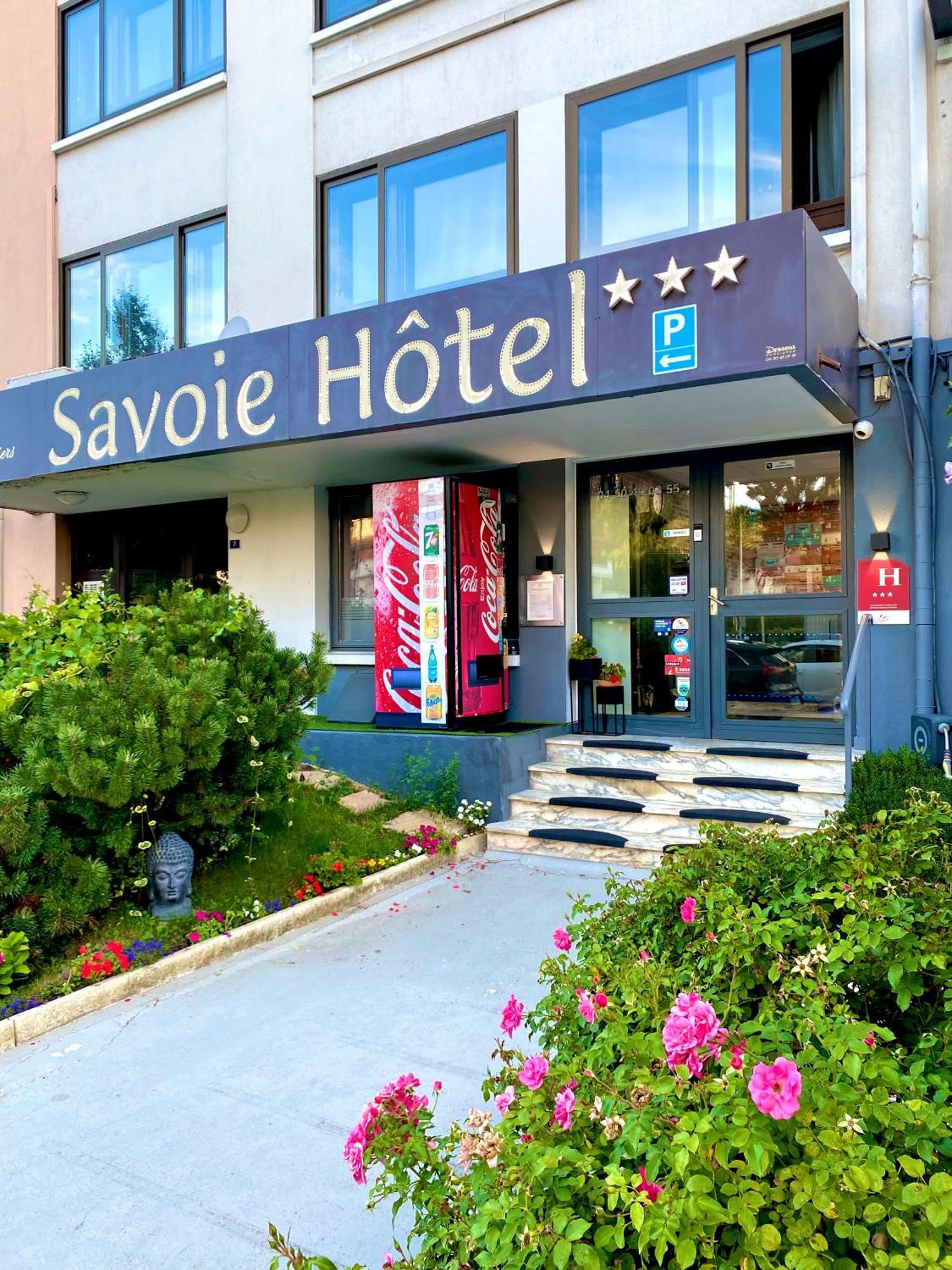 Savoie Hotel Aux Portes De Geneve Saint-Julien-en-Genevois Buitenkant foto