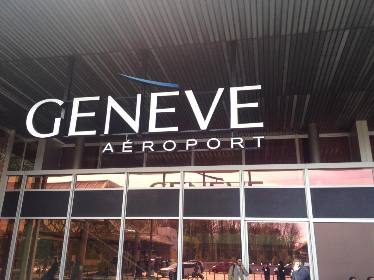 Savoie Hotel Aux Portes De Geneve Saint-Julien-en-Genevois Buitenkant foto